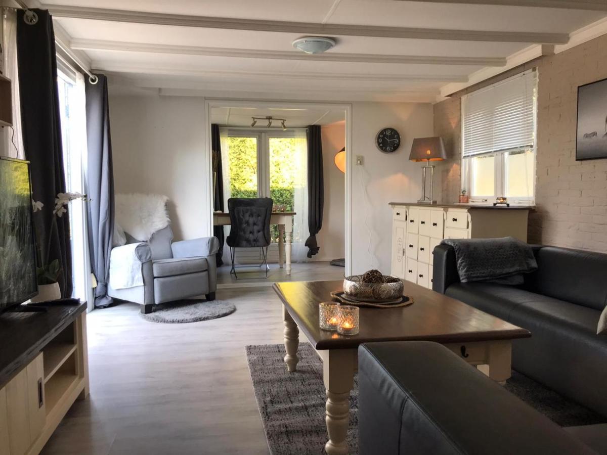 Вилла Omheind Chalet Met Prive Hottub. Op De Veluwe Вортхёйзен Экстерьер фото