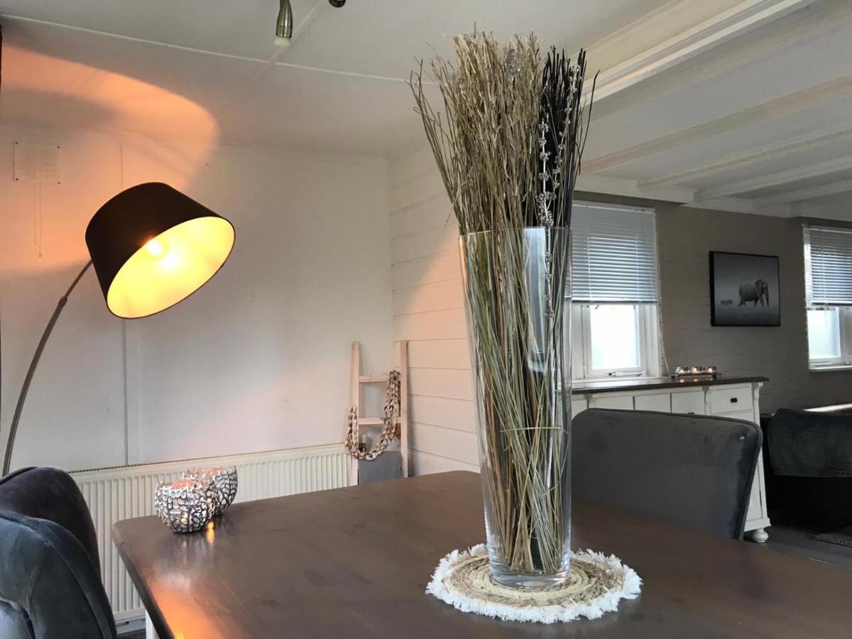 Вилла Omheind Chalet Met Prive Hottub. Op De Veluwe Вортхёйзен Экстерьер фото