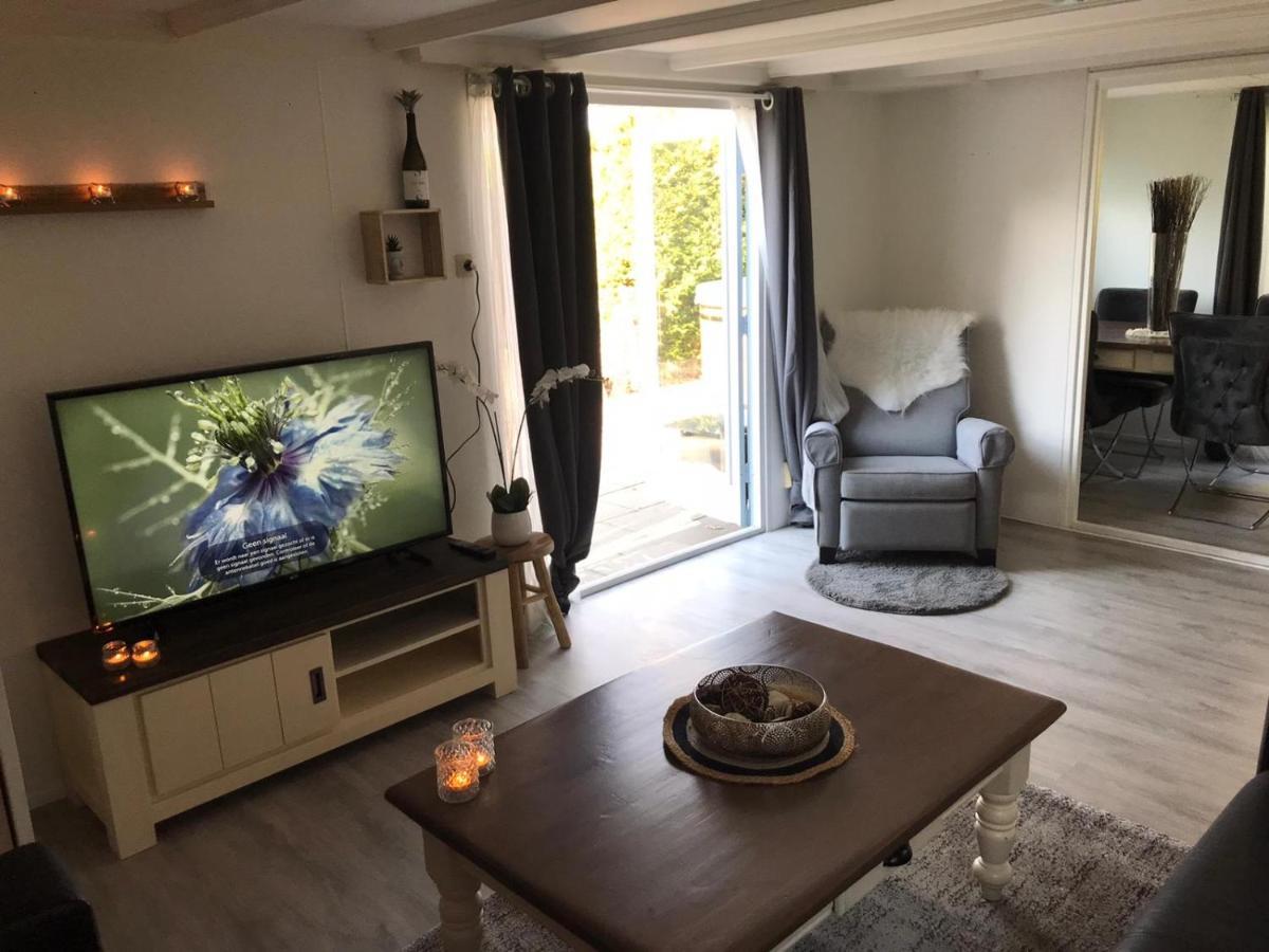 Вилла Omheind Chalet Met Prive Hottub. Op De Veluwe Вортхёйзен Экстерьер фото